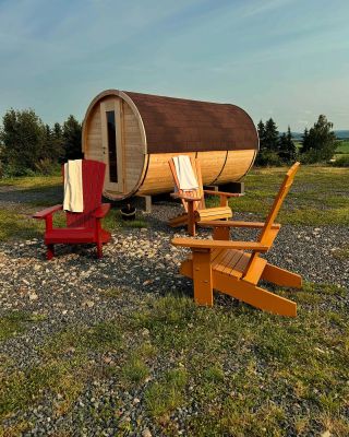 Občas není třeba slov. Přejeme prima pondělí! 🔥💪 #sauna #adirondack #saunero #relax #odpocinek #saunujeme #sudova_sauna...