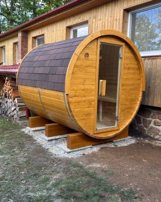 Jedna z namontovaných saun v minulém týdnu 🔥 Sudová sauna HOT, délka 230 cm 🌲 Základní materiál: Severský smrk 🎨 Nátěr:...